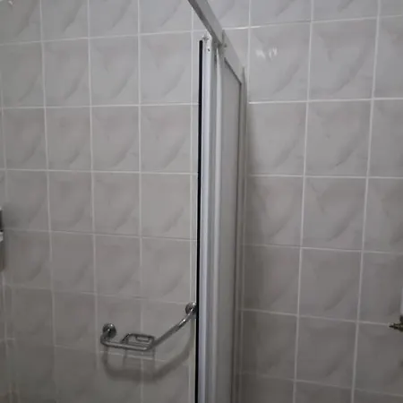 Flora Hotel 3*