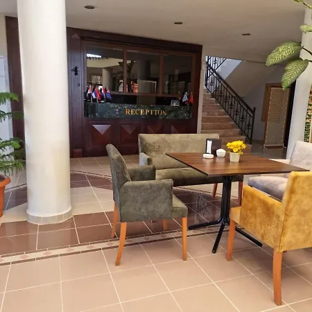 Flora Hotel