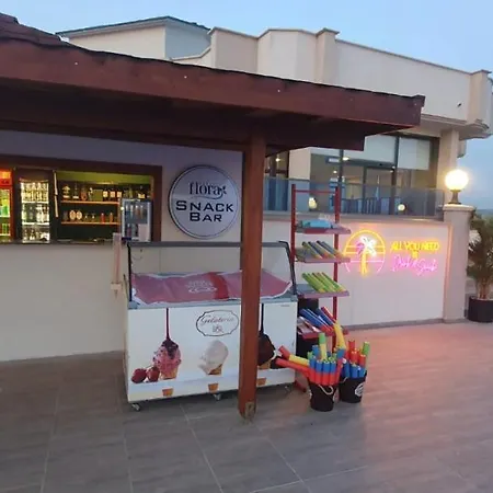 Hotel Flora